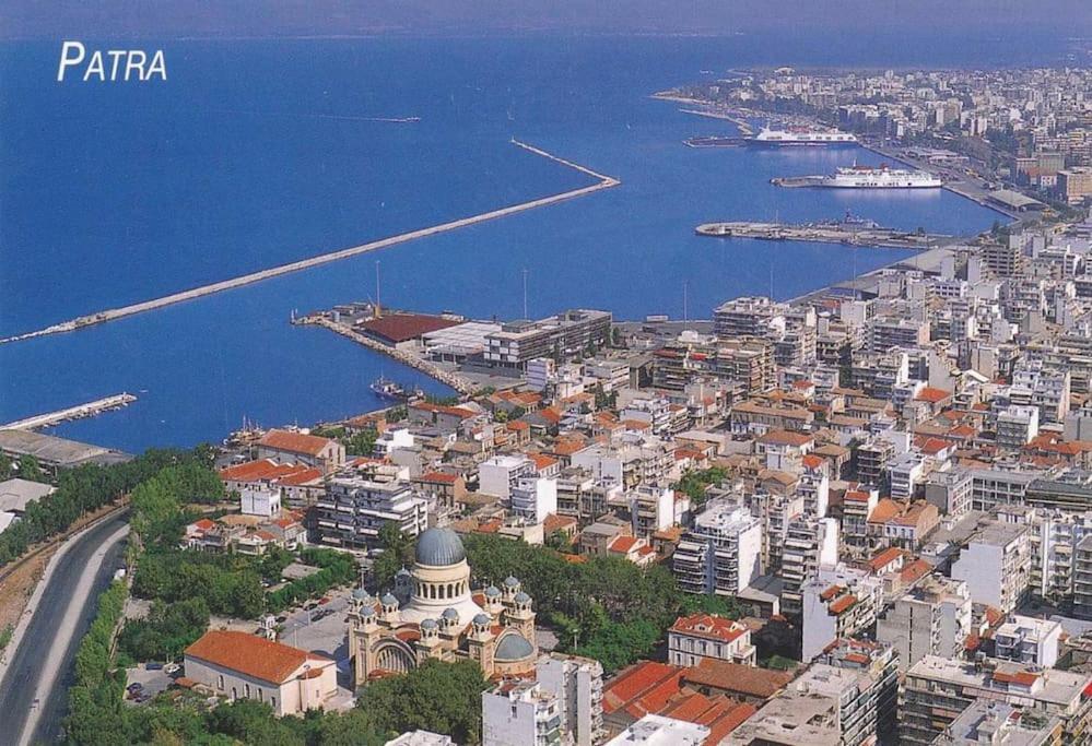 Theano'S Cozy & Quiet Lux Central Flat - Wifi & Full Amenities Πάτρα Εξωτερικό φωτογραφία